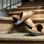 Τα μουλάρια μπορούν να μετατρέψουν μια συνηθισμένη ανάβαση σκάλας σε επικίνδυνη βόλτα. 1778429748_Τα-μουλάρια-μπορούν-να-μετατρέψουν-μια-συνηθισμένη-ανάβαση-σκάλας-σε.webp.webp